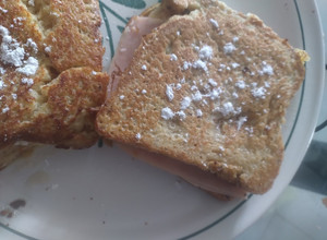 Una foto de Sándwich Montecristo Simplemente delicioso