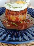 LOCO MOCO (Arroz hawaiano con hamburguesa)