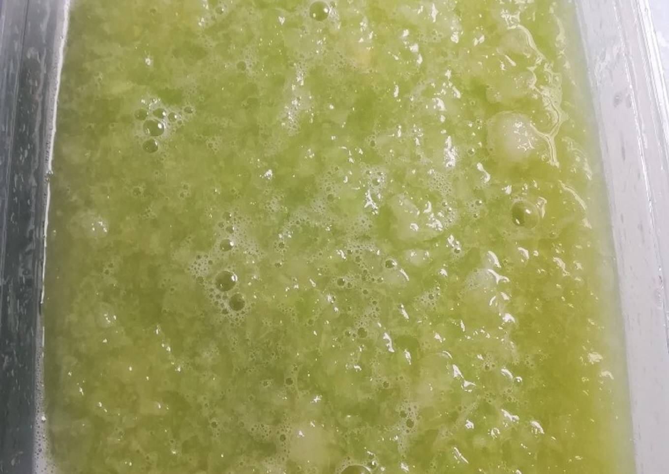 Natural Fruit Slush:. Pear, Melon & Lime