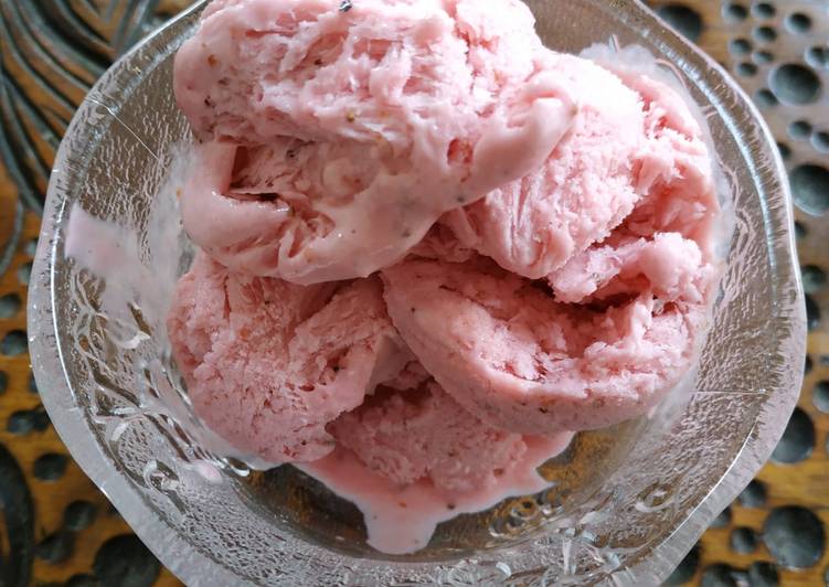 Strawberry Ice Cream