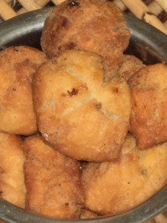 A picture of Vettu cake /Fried Cross cake.