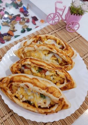 صورة لوصفة قوارب بيتزا بالتونة 🍕