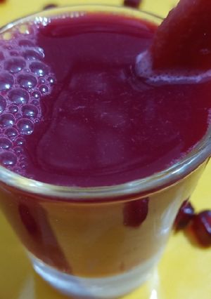A picture of Yummy Carrot Mixed Beetroot & Pomegranate Juice.