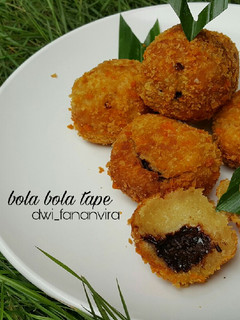Foto resep 364.Bola bola tape isi meses