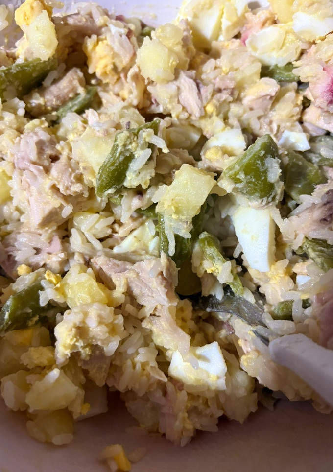 Una foto de 18/12 📆 Ensalada o Salpicón de Pollo 🍗