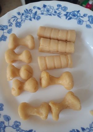 Una foto de Huesos de santo