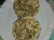 Una foto de huevos con jamon