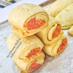 A picture of Classic Sausage Rolls.
