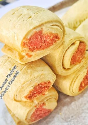 A picture of Classic Sausage Rolls.