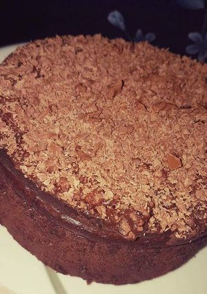 A picture of Eggless chocolate cake in pressure cooker.