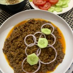 A picture of Karachi k mashoor Waheed k kabab.