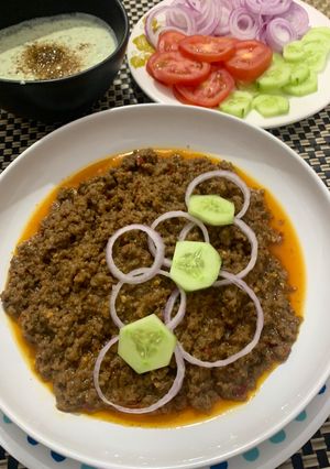 A picture of Karachi k mashoor Waheed k kabab.