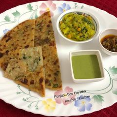 A picture of Punjabi Aloo Paratha.