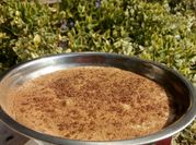 Una foto de natillas de canela