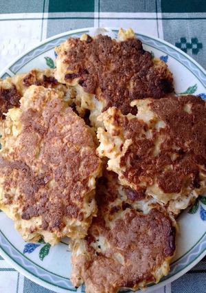 Una foto de Pancakes de avena y manzana