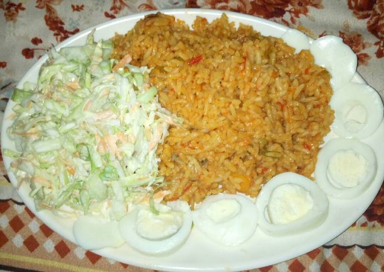 Easiest Way to Prepare Homemade Jollof rice with coslow