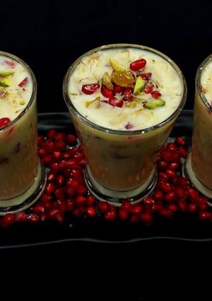 A picture of Fruit Custard.