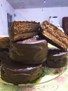Una foto de Alfajores de chocolate