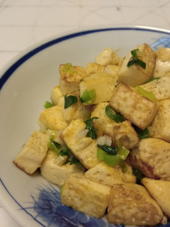 椒鹽雞蛋豆腐 的食譜成品照片