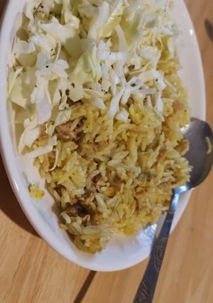 صورة لوصفة الارز مع التونة و سلطة الملفوف 😍