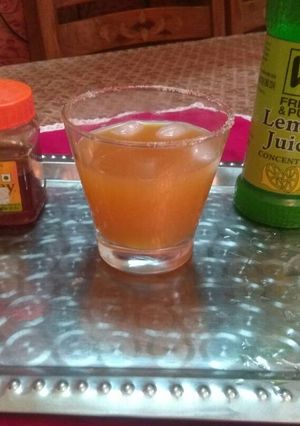 A picture of Limeade with Orange juice.