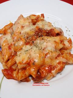 Una foto de Macarrones con chorizo