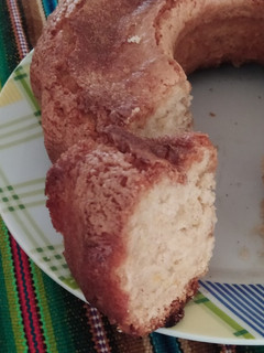 Una foto de Budín de almíbar de durazno, súper fácil