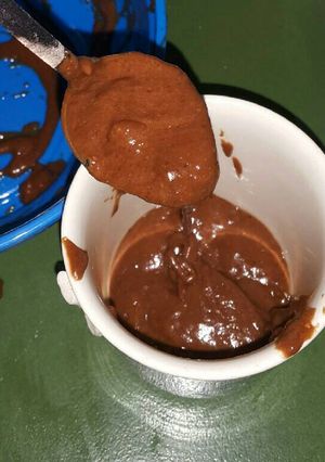 A picture of Microwave chocolate mini cakes.