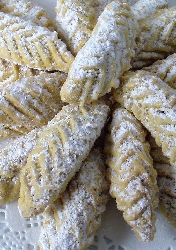 Una foto de Galletas rellenas con dátiles muy ricas y esponjosas