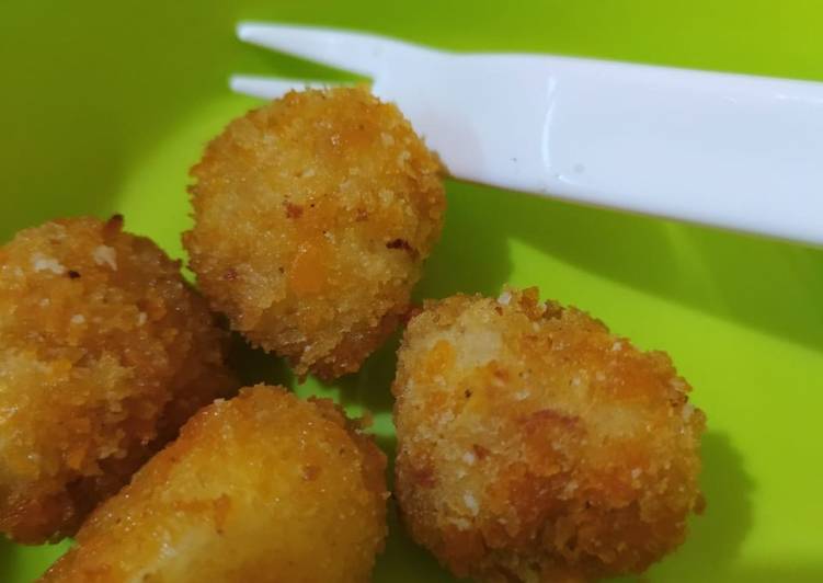 Bola-Bola Nasi Ayam Keju