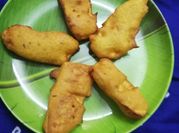A picture of raw bananas