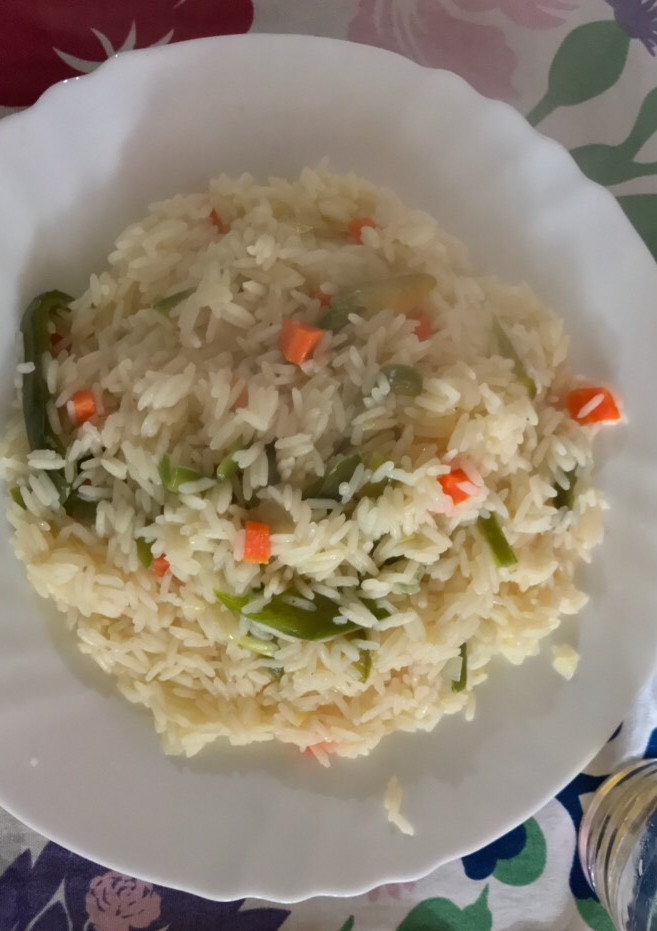 Una foto de Arroz de verduras