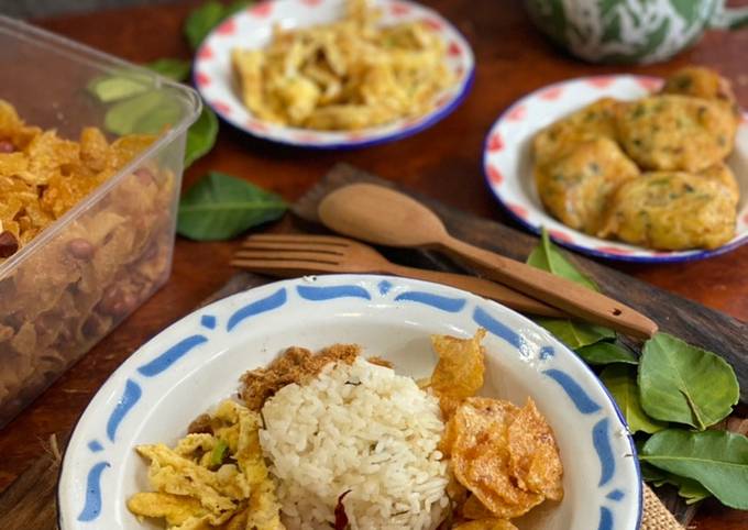 Nasi Daun Jeruk masak di RiceCooker ala Tiger Kitchen