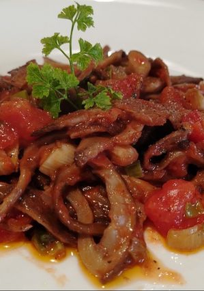 Foto di Funghi Paxillus Involutus con Pomodorini