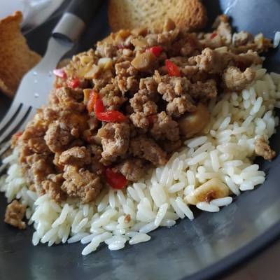 ? Bowl de arroz y carne picada con verduras Receta de rober_rd- Cookpad