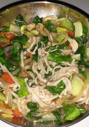 Foto resep Tumis pakcoy enoki pedas