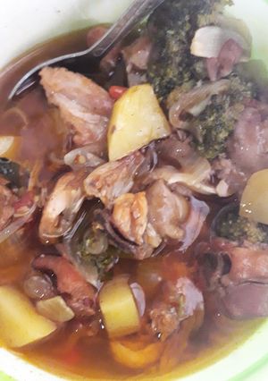 Foto resep Brokoli ayam kuah