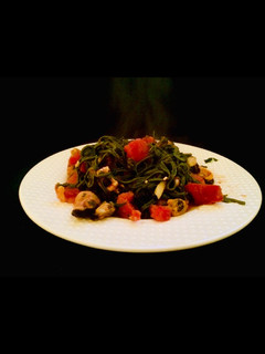 A picture of Linguine with Mussels.
