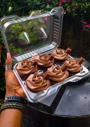 A picture of Chocolate Orange Cupcakes #themechallenge.