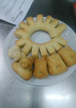 Una foto de Cremonas - libritos - bizcochos