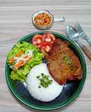 Cơm tấm sườn nướng mật ong