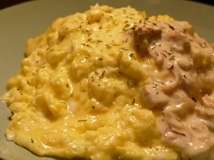 Easy Way Prepare Fluffy Omelette with Chanterelle Pilaf & Cream Sauce the So Delicious Tasty