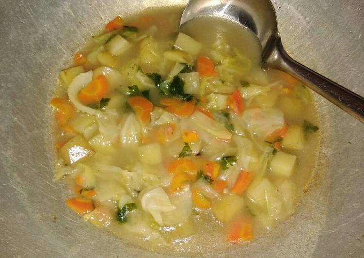 Cara mengolah Soup Sayur Sederhana, Super Nikmat! Anti Gagal
