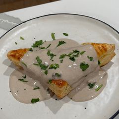 A picture of French Cream Mushroom Soup.