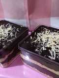 860. Chocolate Eclair Dessert Box