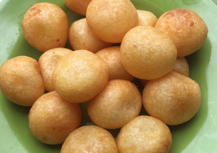 resep cara buat Kue Bola Singkong