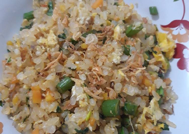 Langkah Mudah untuk Menyiapkan Nasi Goreng Shirataki, Enak Banget