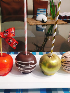 Una foto de Manzanas Dulces Para Tu Fiesta