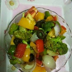 A picture of Garden fresh salad.