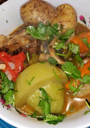Una foto de CAZUELA ESTILO CHILENA🍲